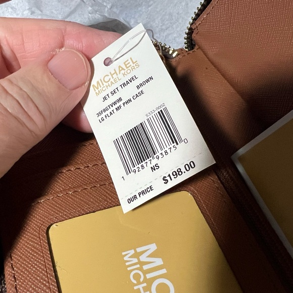 MICHAEL KORS Jet Set Travel Wallet Wristlet Brand New - Picture 4 of 7